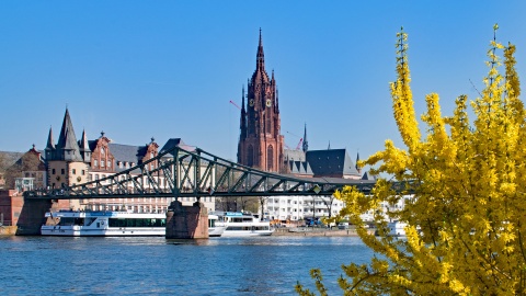 Blick auf den Dom in Frankfurt am Main.