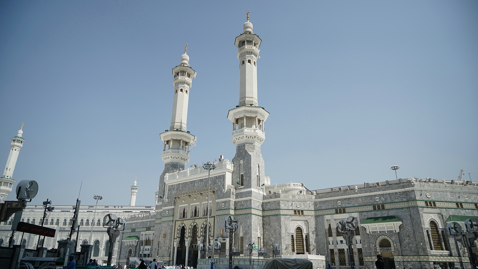 Eingang der Haram-Moschee in Mekka in Saudi-Arabien
