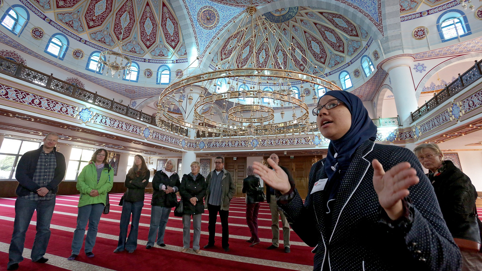 Im Inneren der Merkez Moschee in Duisburg-Marxloh 