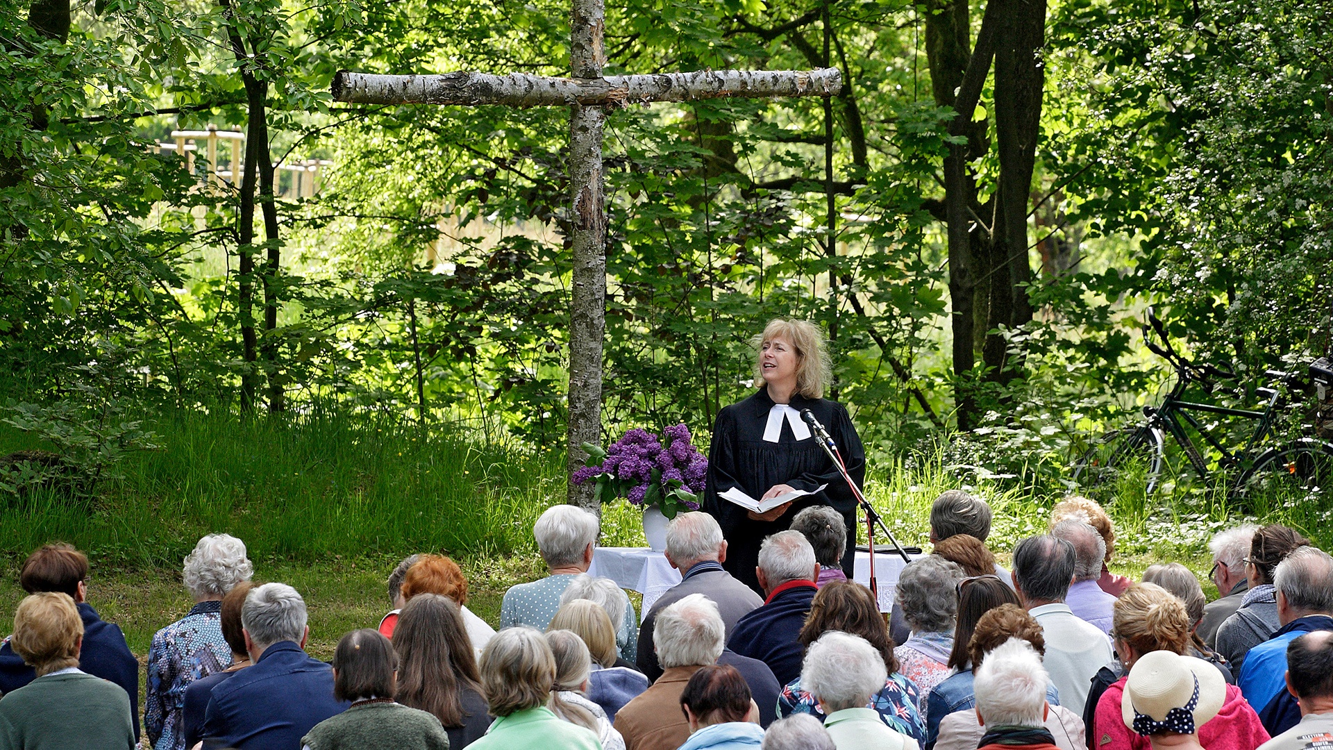 Waldgottesdienst in Sachsen an Christi Himmelfahrt