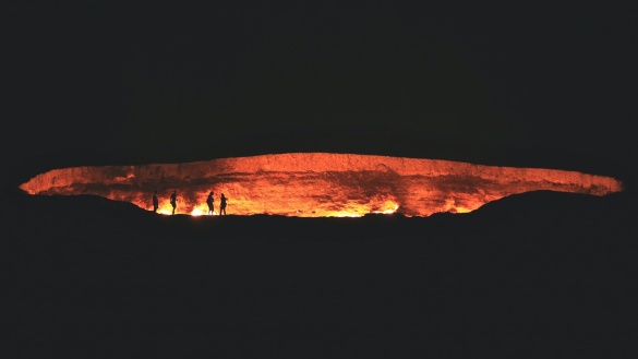 Höhle mit Feuer 