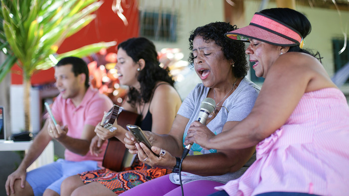 Bahá'í feiern den zwölften Tag des Riḍván in Salvador in Brasilien