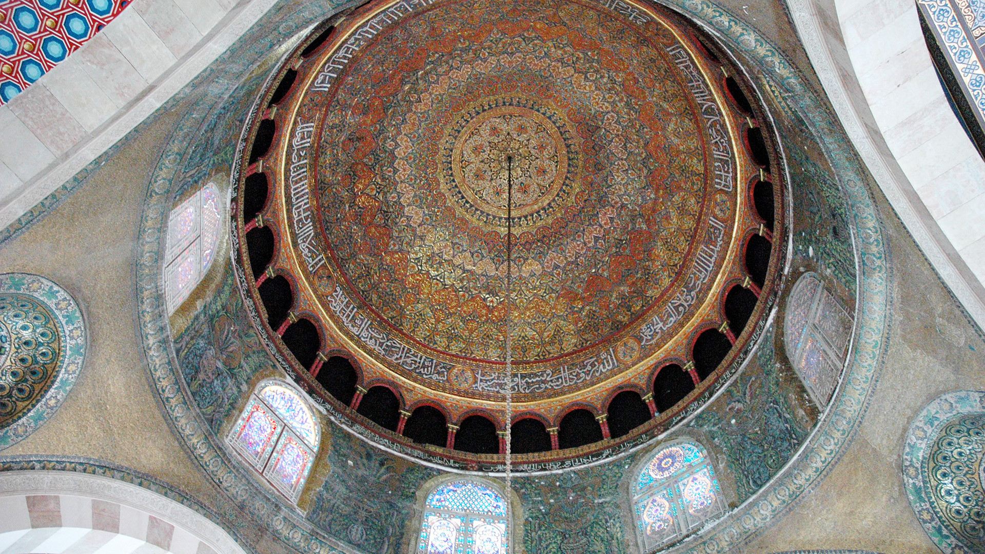 Blick in die Kuppel der Al-Aqsa Moschee auf dem Tempelberg in Jerusalem 