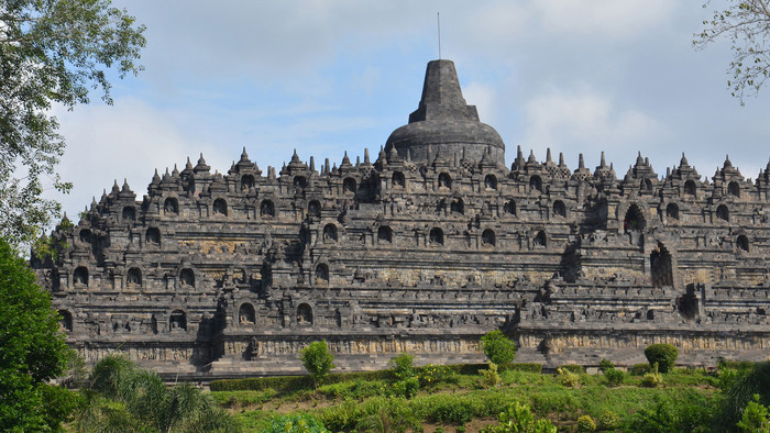 Gesamtansicht des Tempels Borobodur auf der Insel Java